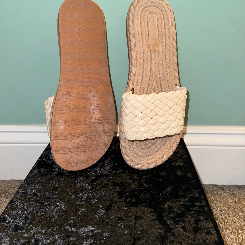 Brand new never worn sandals